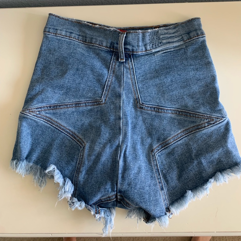 REVICE DEMIN Venus Cutoffs Shorts/ Athena Wash